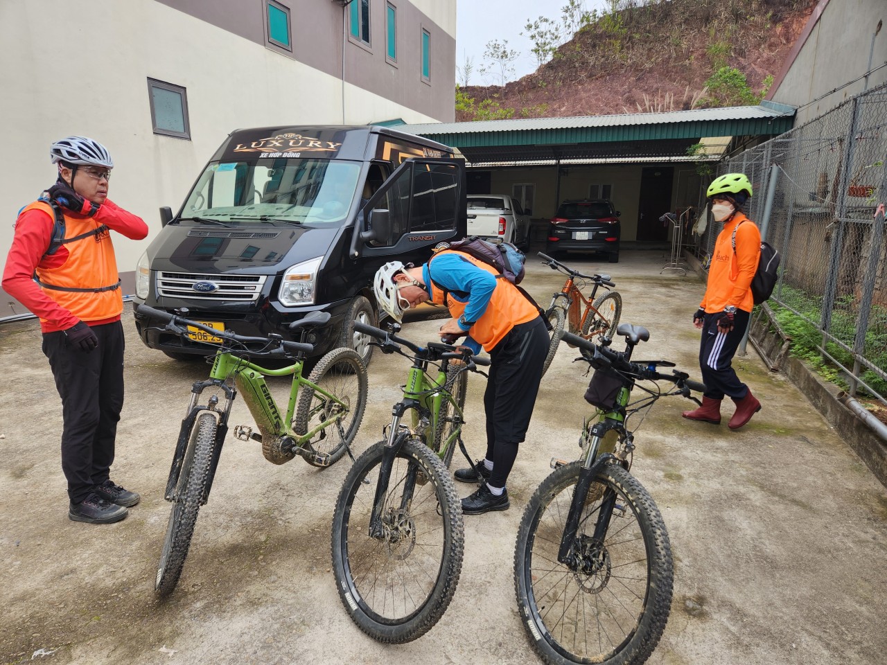 Northeast MTB Expedition – Conquer the Roads of Mong Cai, Cao Bang, and Ha Giang 15 Days